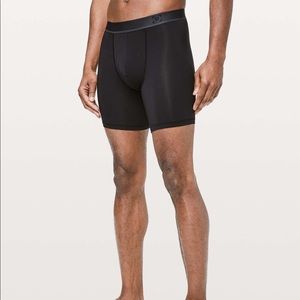 Lululemon Always in Motion Boxer 7” Long *Black